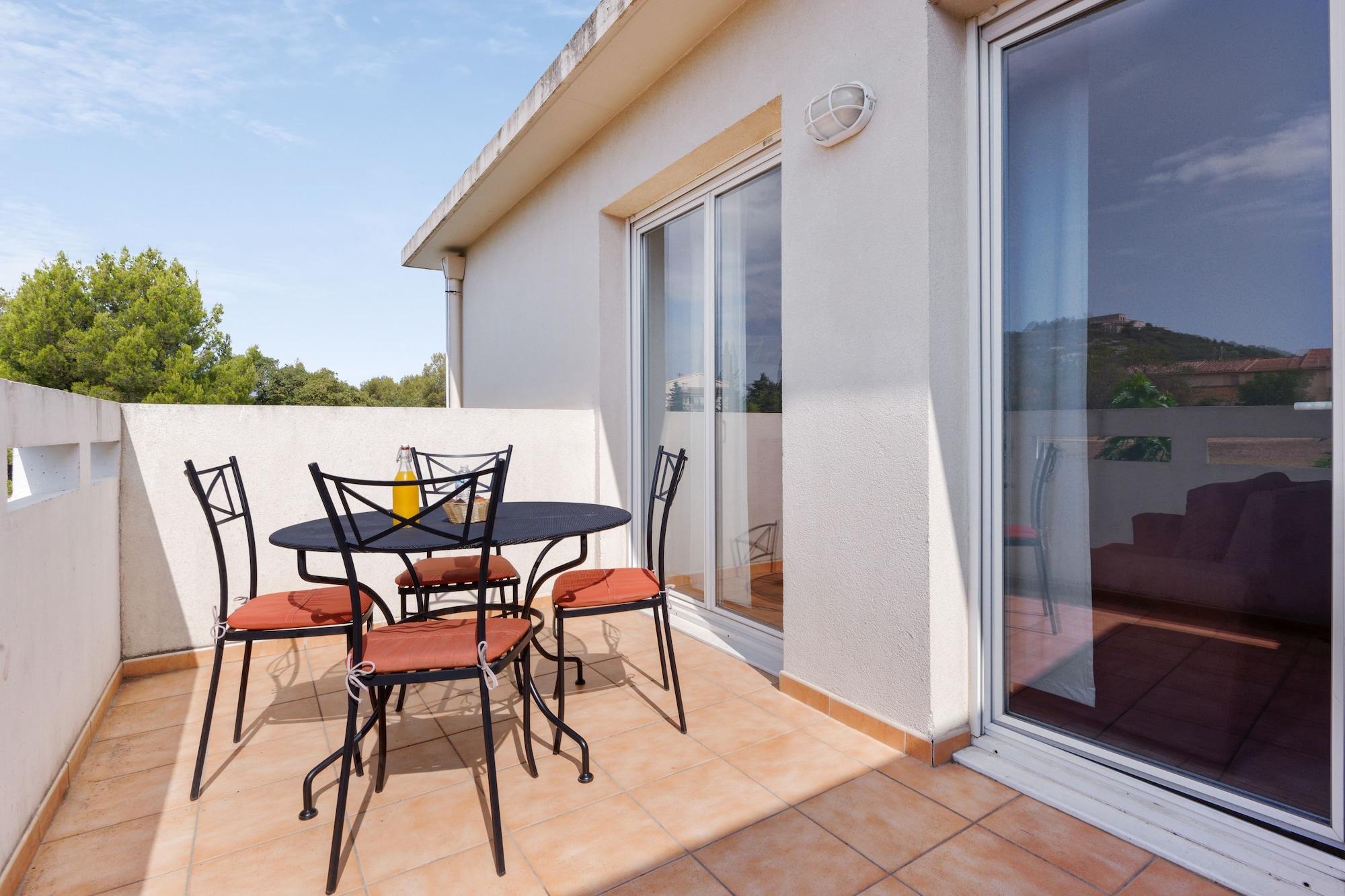 Comfort Aparthotel Six-Fours Сис-Фур-Ле-Пляж Экстерьер фото