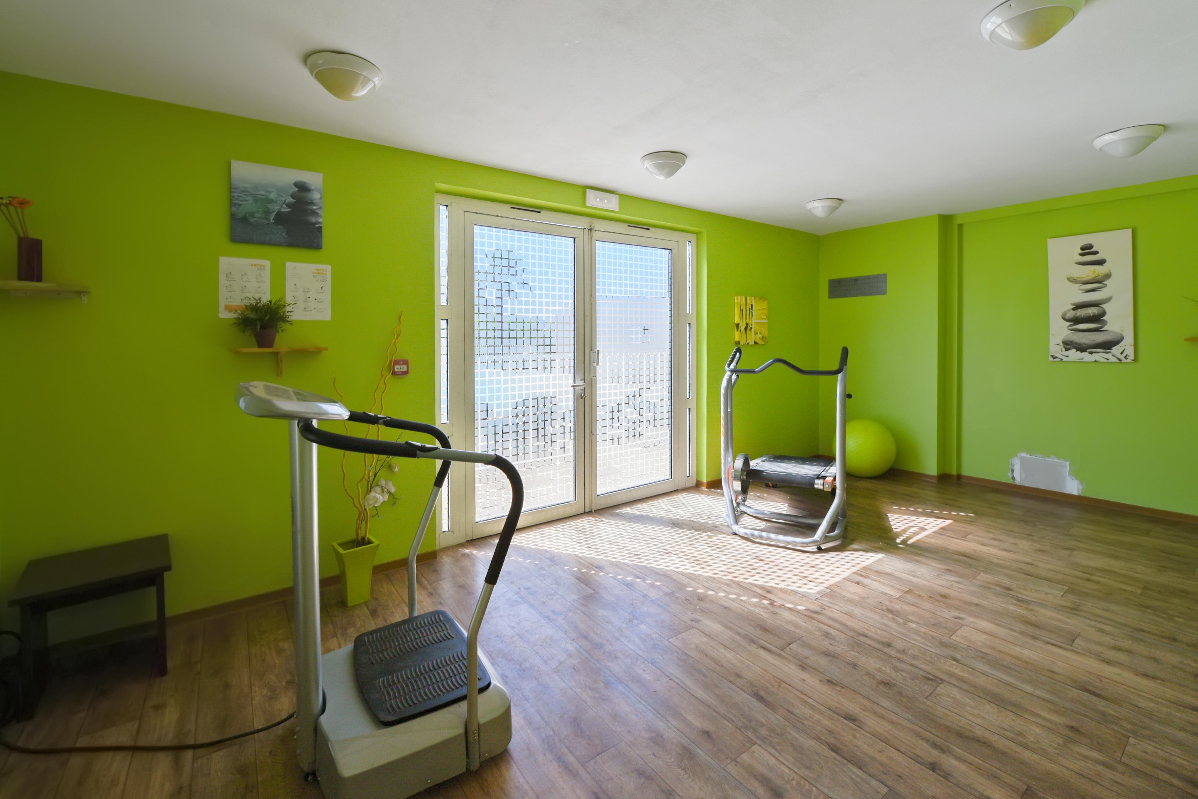 Comfort Aparthotel Six-Fours Сис-Фур-Ле-Пляж Экстерьер фото