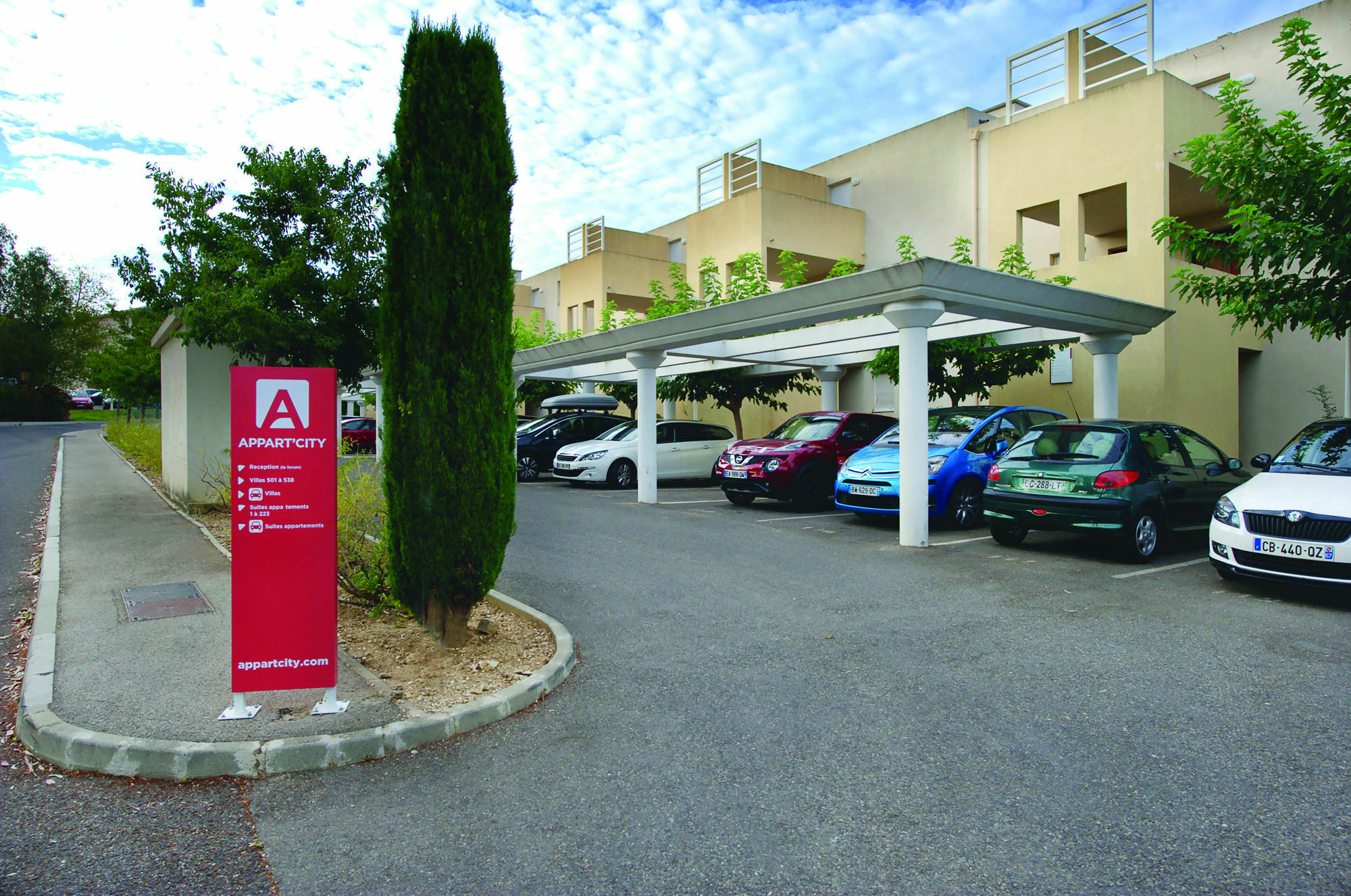 Comfort Aparthotel Six-Fours Сис-Фур-Ле-Пляж Экстерьер фото